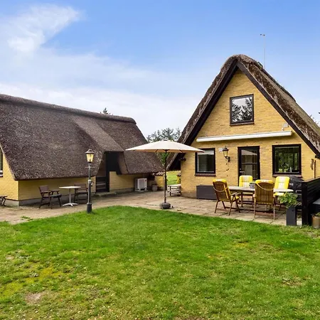Gorjan - 1-2km From The Sea By Interhome Saltum