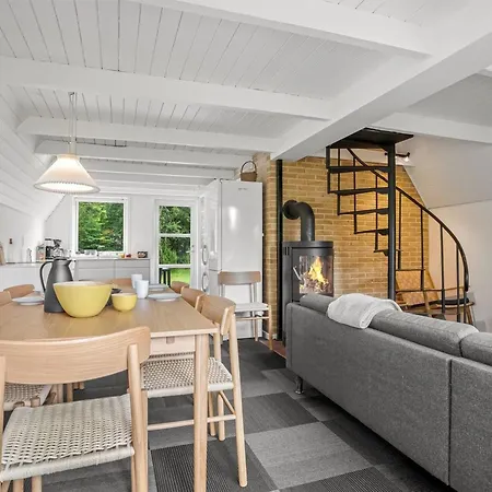 Casa de Férias Gorjan - 1-2km From The Sea By Interhome Saltum
